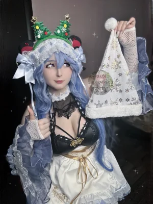 Risas chhh - Christmas Ganyu - Page 2