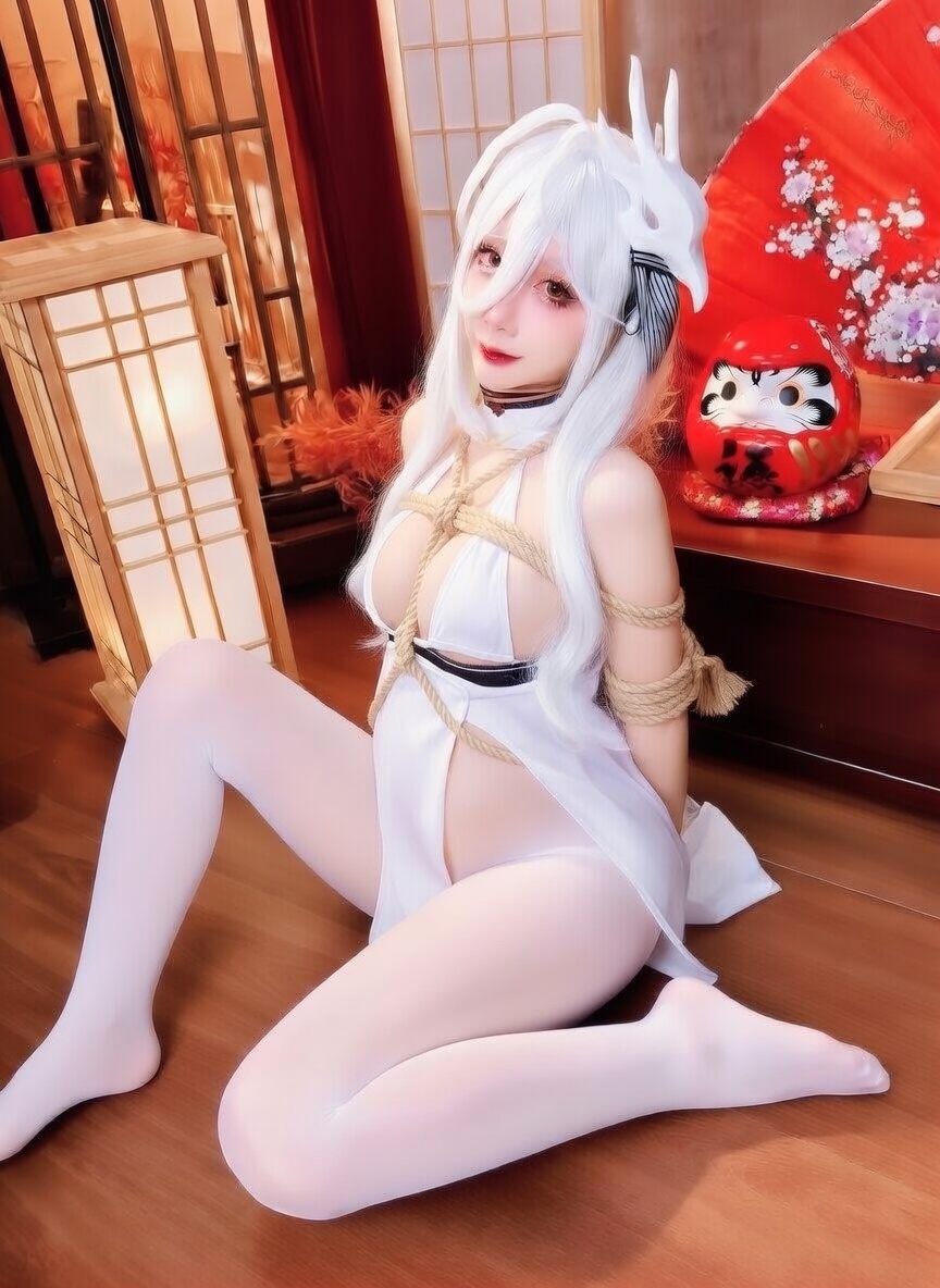 RtsuHakuhou cosplay pregnant - Image 2