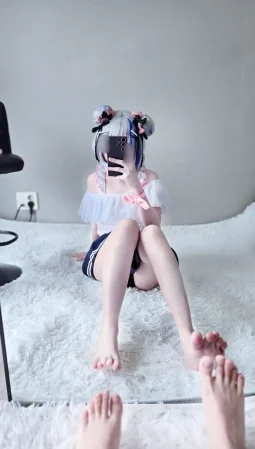 RURI - Amane Kanata - Page 4