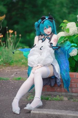 Saya Scarlet - Miku - Page 6
