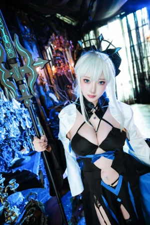 Shooting Stars Saku - Winter Queen - Page 51