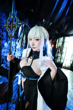 Shooting Stars Saku - Winter Queen - Page 54