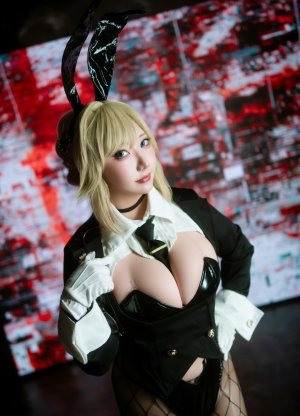 Silent as the night, sharp as a falling star Shooting Star Saku - Page 9