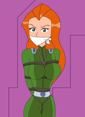 Totally Spies - Page 326