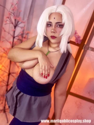 Tsunade Senju - Page 18