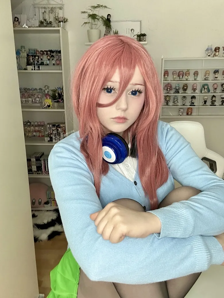 Upminaa - Miku Nakano - Image 11