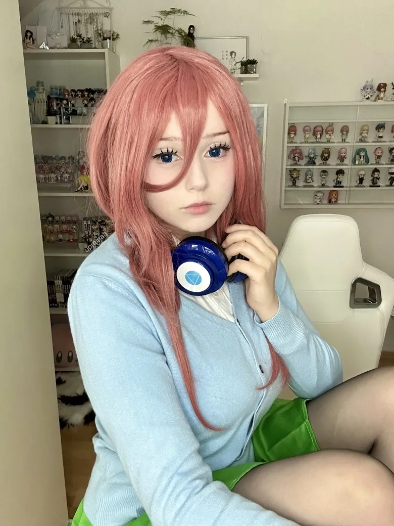 Upminaa - Miku Nakano - Image 6