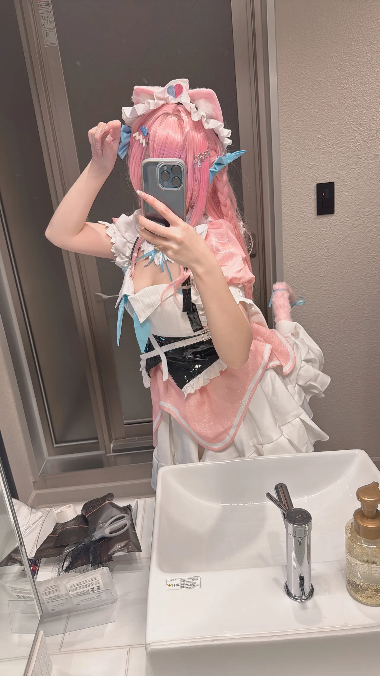 顔モザ無しver.全165枚skたんコス写真集配信の裏ではエロメイド - Image 2