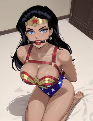 Wonder Woman - Page 338