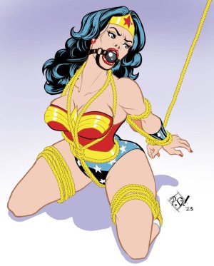 Wonder Woman - Page 899