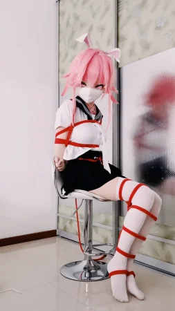 Yae Sakura Bondage - Page 2