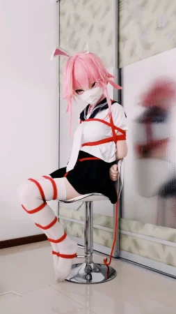 Yae Sakura Bondage - Page 8