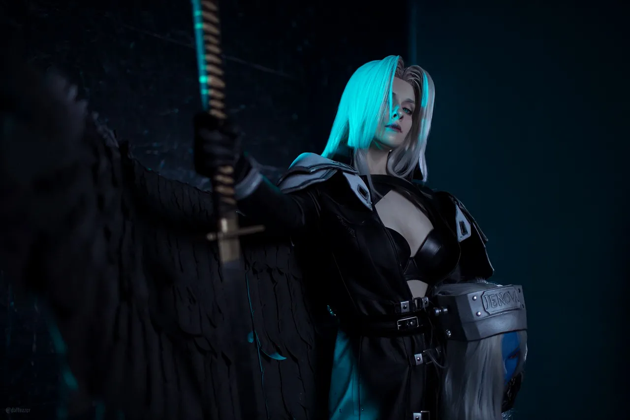 ZUZA cosplay - Sephiroth - Image 2