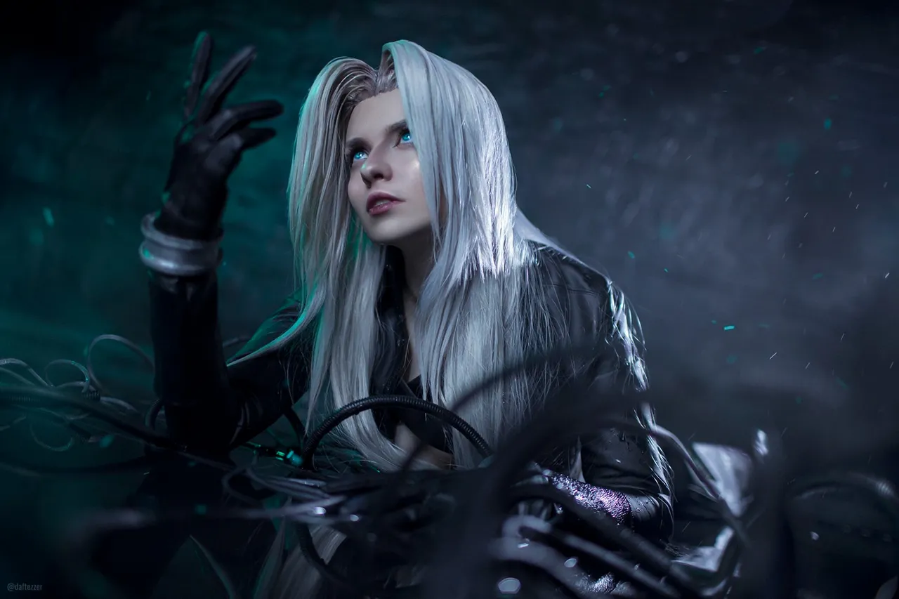 ZUZA cosplay - Sephiroth - Image 7
